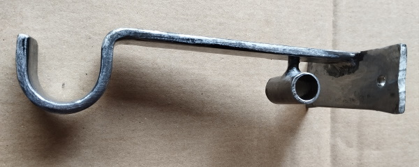 Double pole centre Joining bracket
